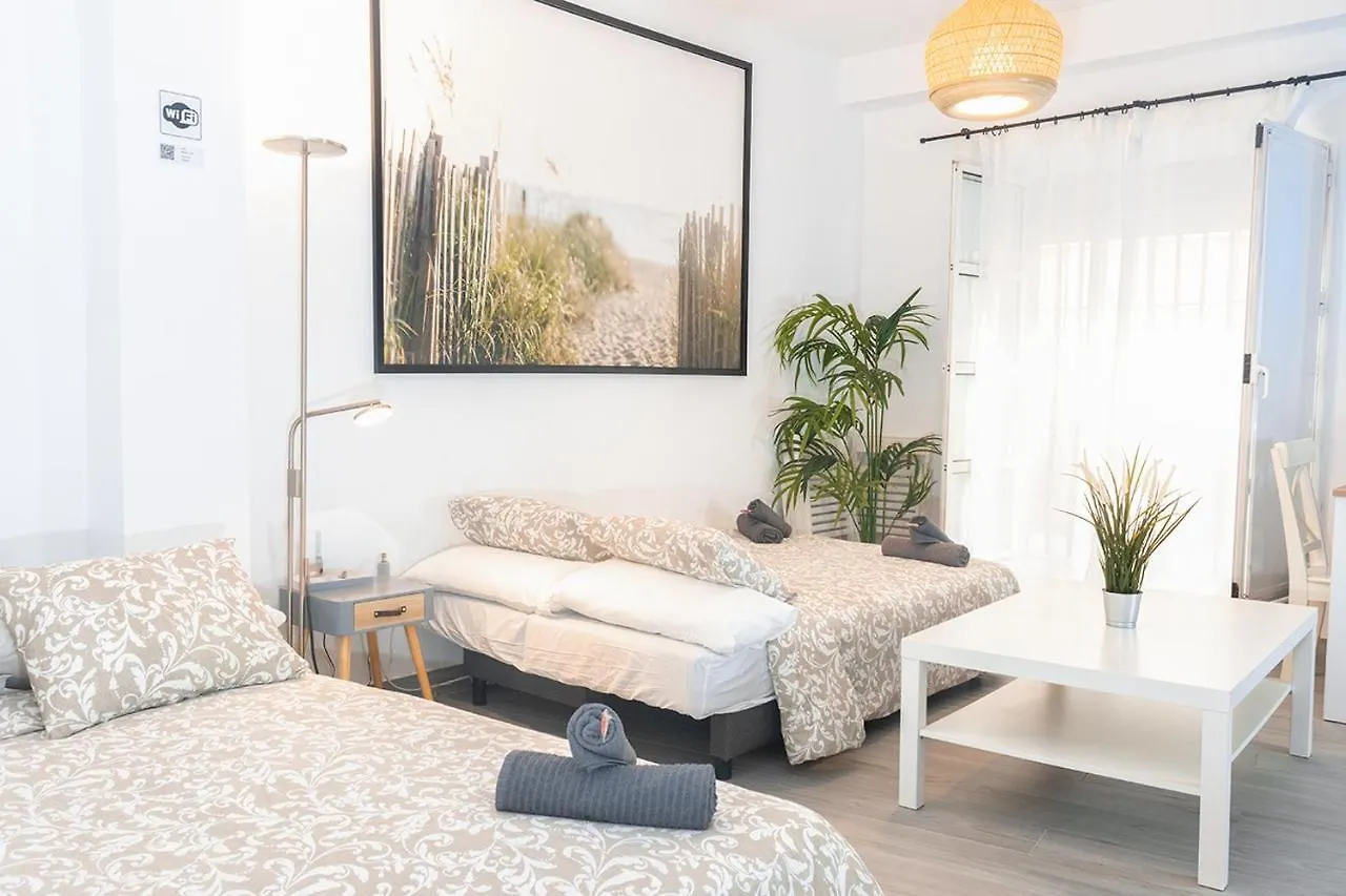 Apt Old Town 3 Bedrooms, 2 Bathrooms, Wifi Seville Spain