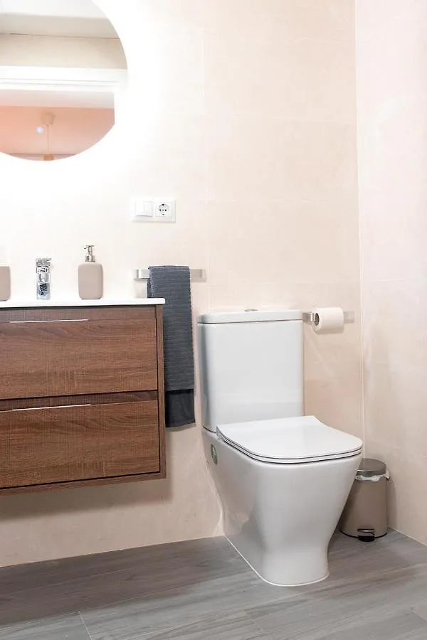 Apt Old Town 3 Bedrooms, 2 Bathrooms, Wifi Sevilla