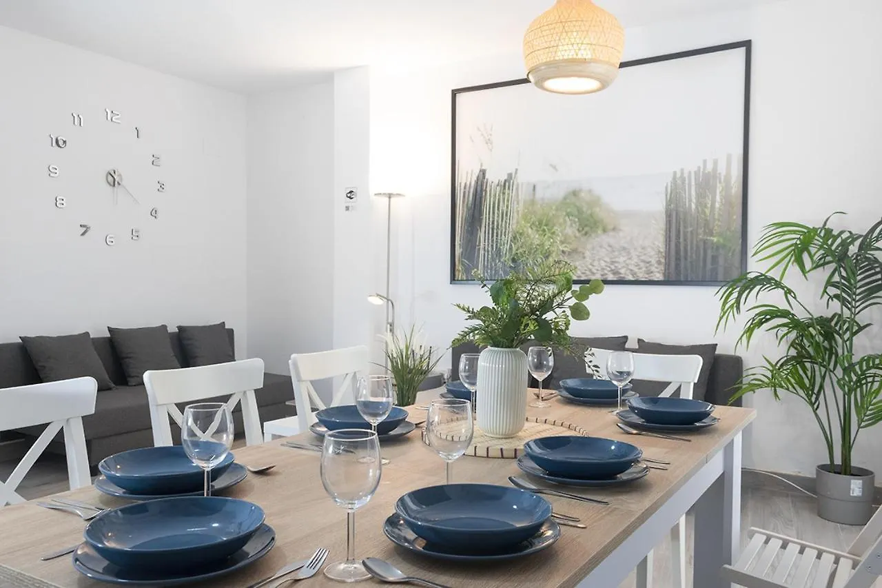 Apartamento Apt Old Town 3 Bedrooms, 2 Bathrooms, Wifi Sevilla España